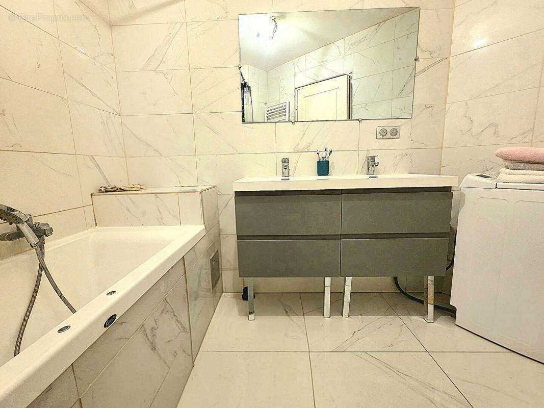 Appartement à LYON-7E