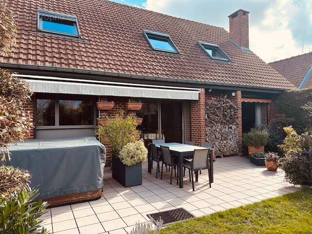 Maison à QUAROUBLE