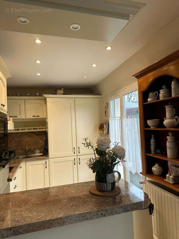 Appartement à LAMORLAYE