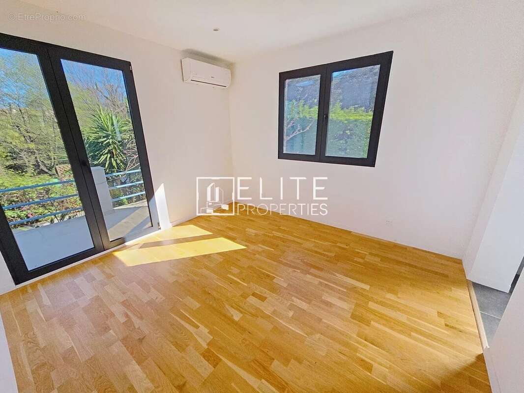 Maison à LE ROURET