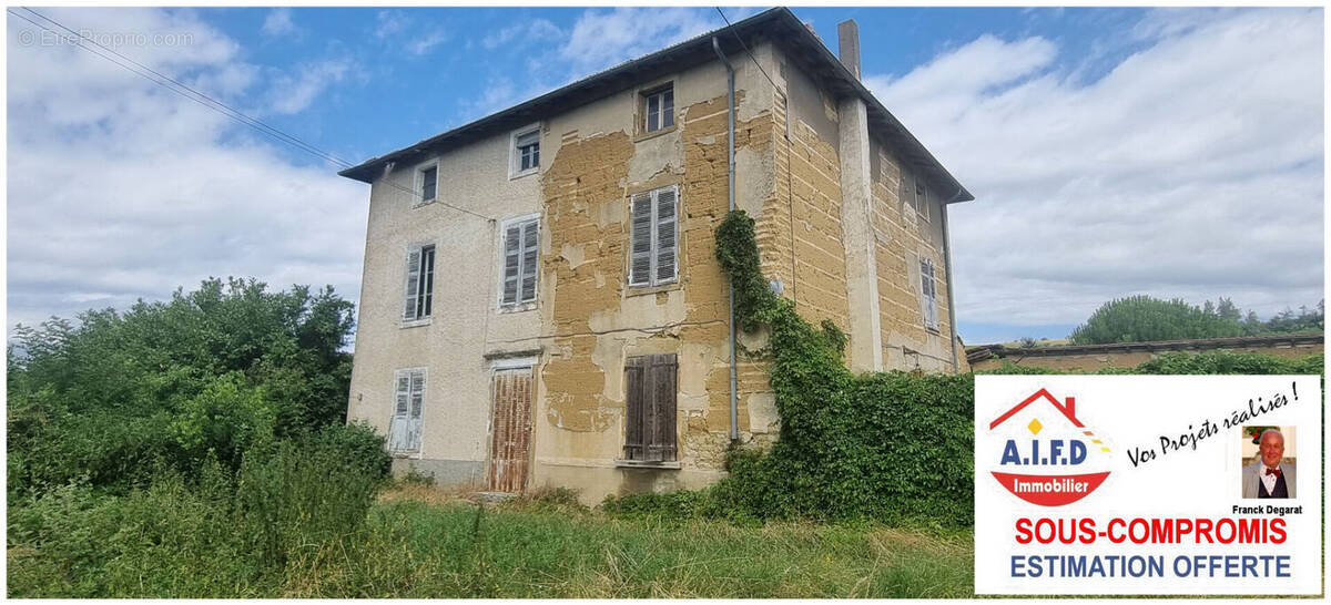 Maison à LUZINAY