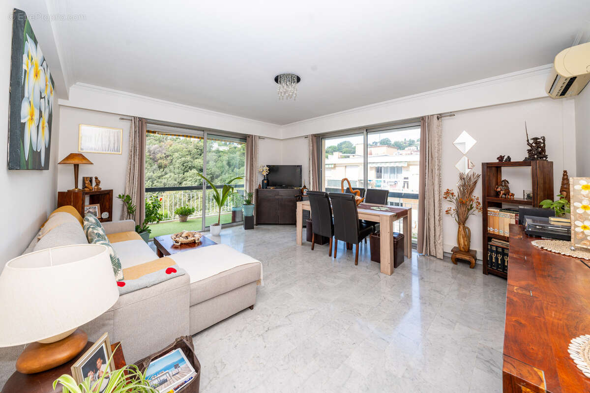Appartement à VENCE