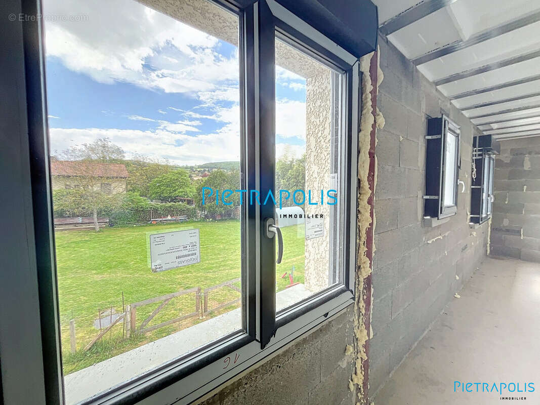 Appartement à LUCENAY