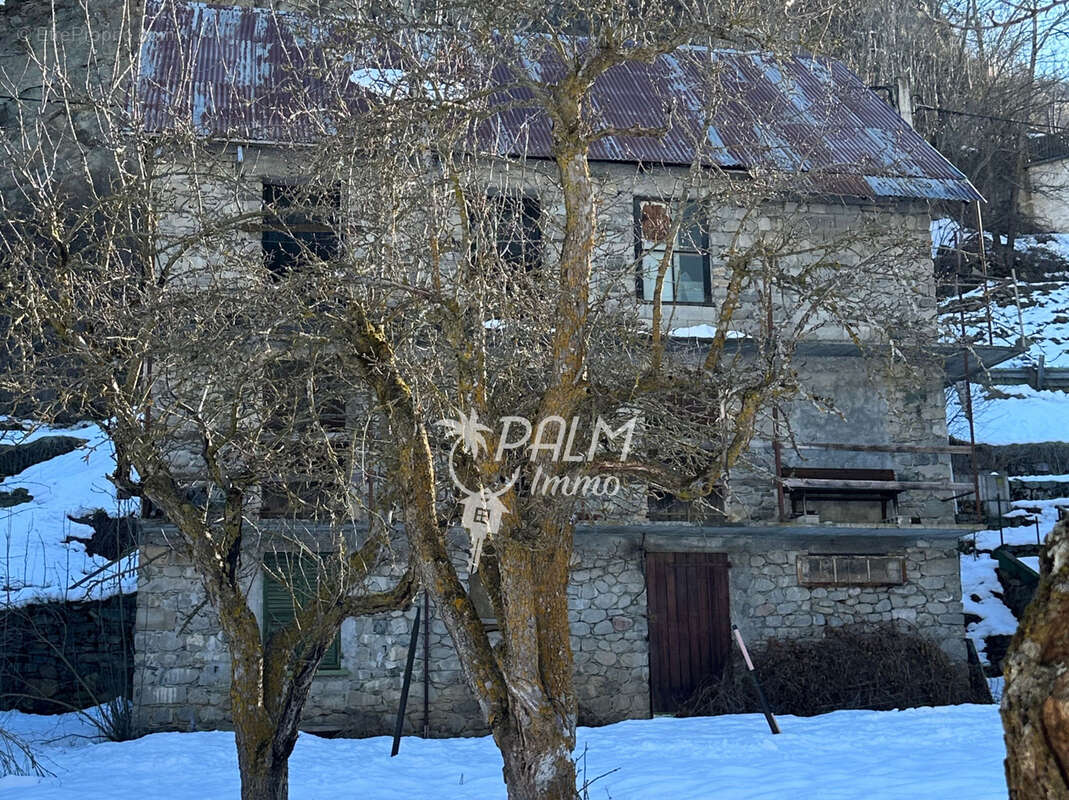 Maison à SAINT-ETIENNE-DE-TINEE