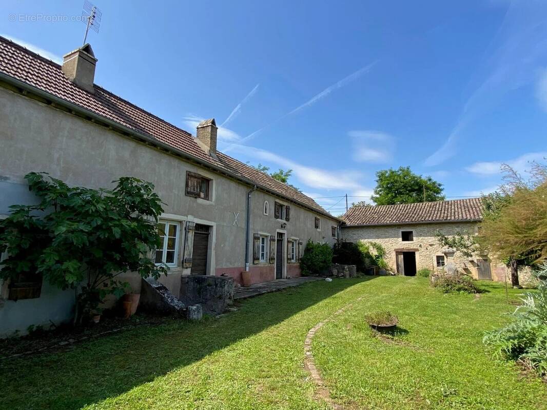 Maison à TOURNUS