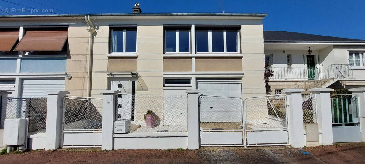 Maison à CHATELLERAULT