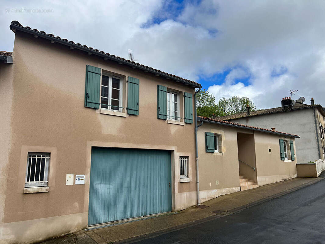 Maison à CIVRAY