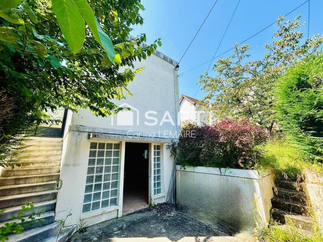 Photo 1 - Maison à VERRIERES-LE-BUISSON