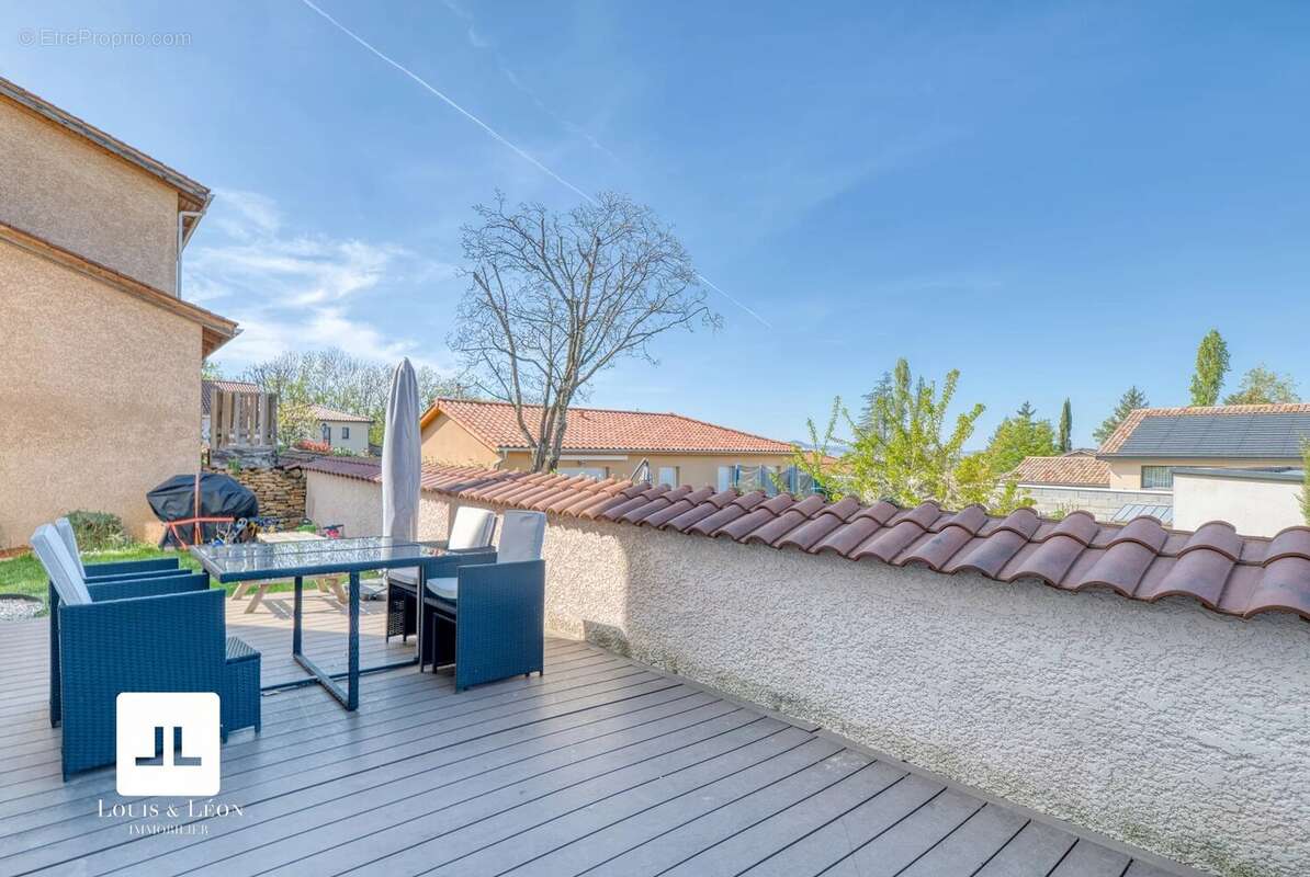 Maison à LACHASSAGNE