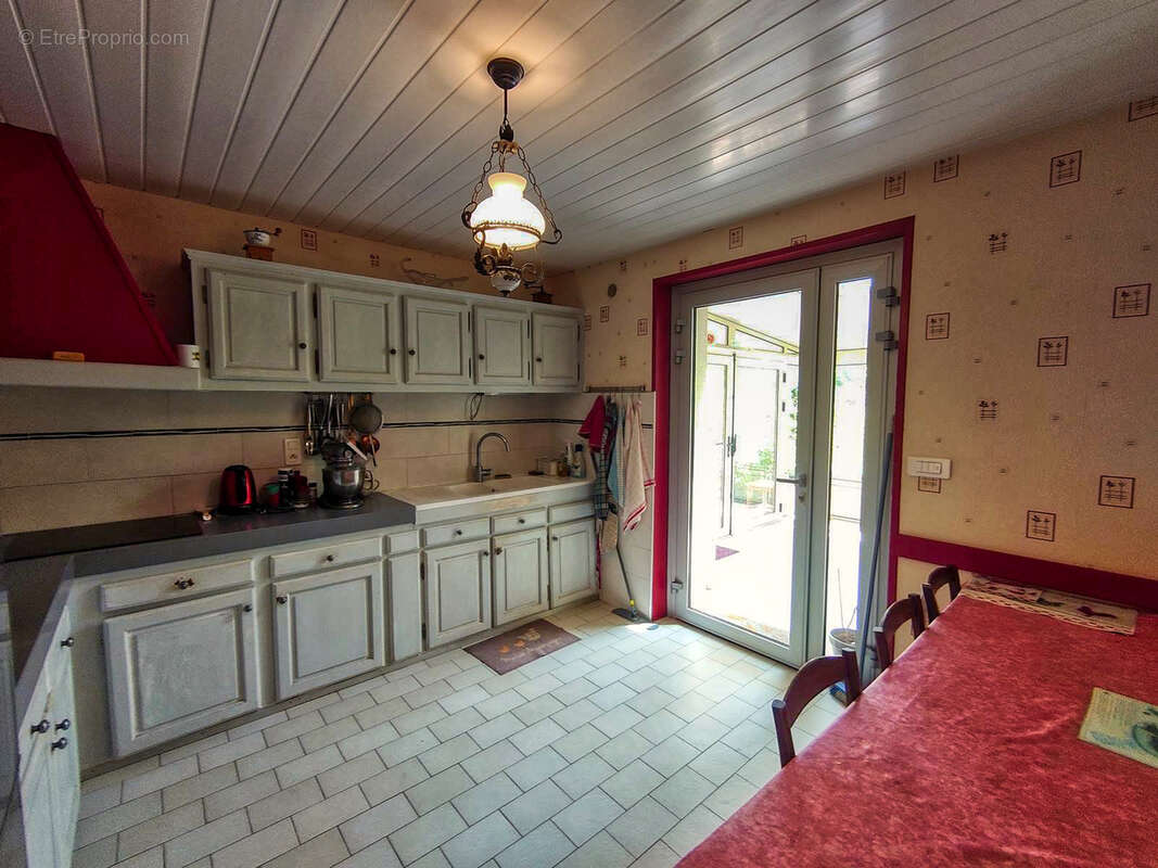 Maison à MONTCABRIER