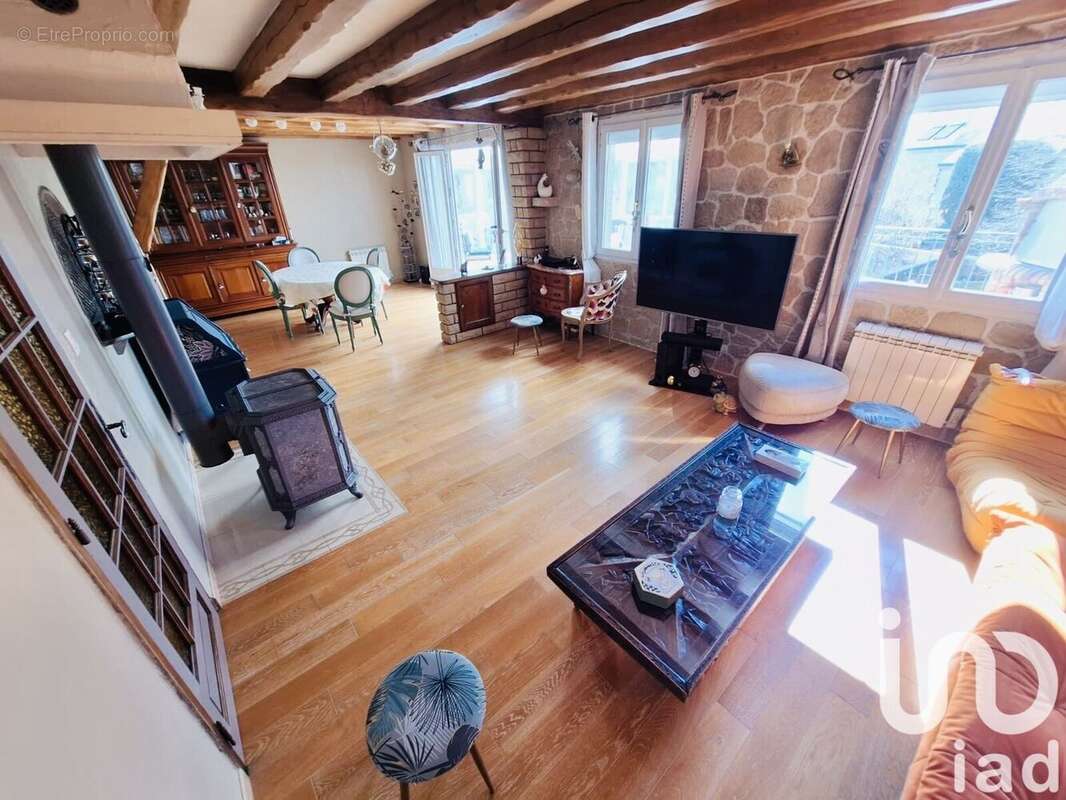 Photo 2 - Maison à SAINT-LUBIN-DES-JONCHERETS