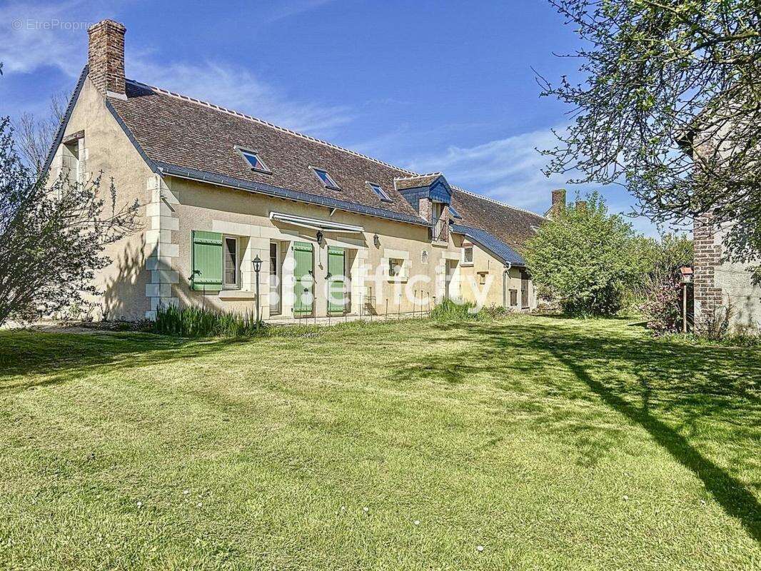 Maison à SAINT-LAURENT-EN-GATINES