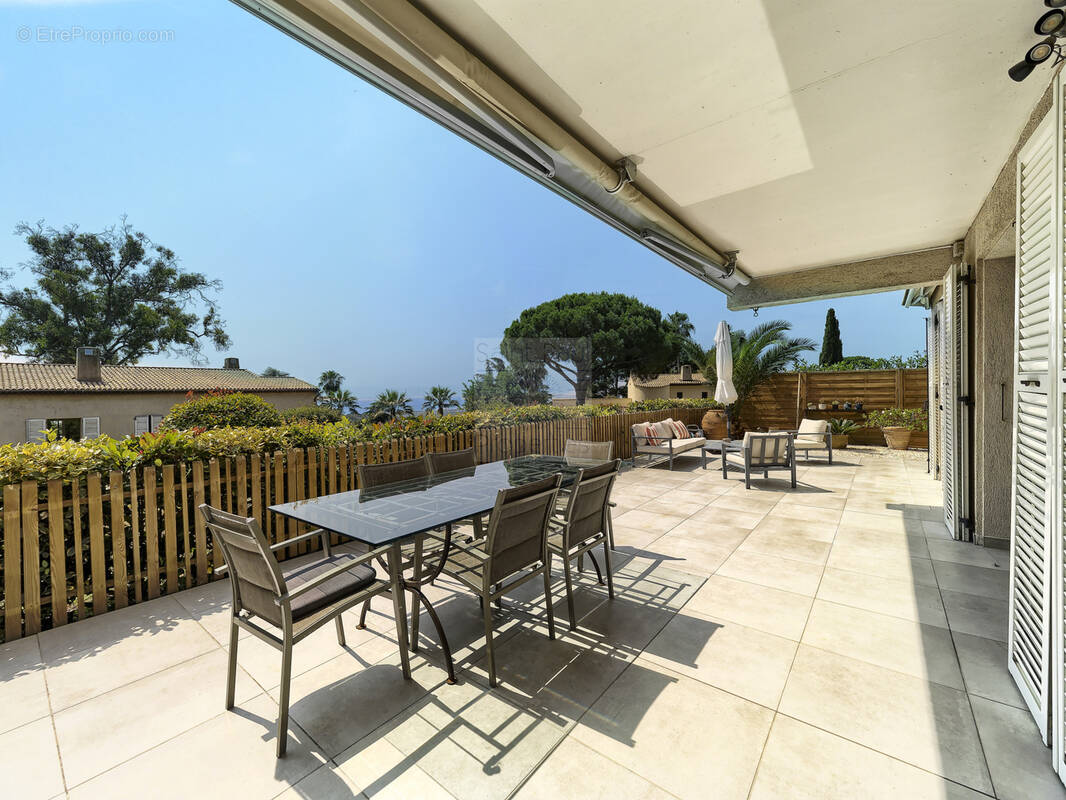 Appartement à VILLENEUVE-LOUBET
