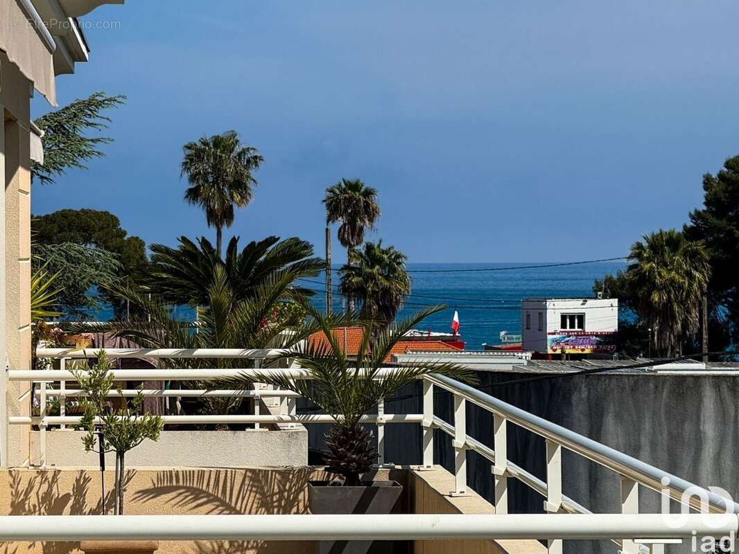 Photo 2 - Appartement à VILLENEUVE-LOUBET