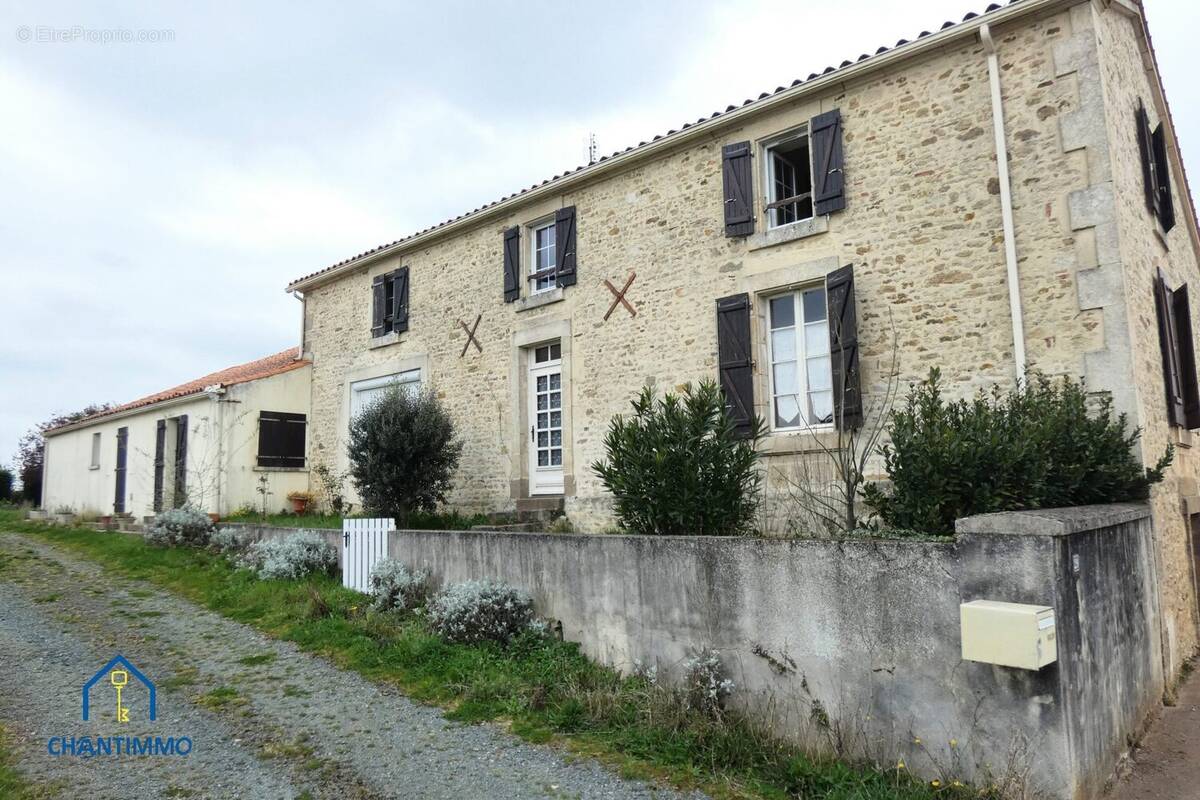 Maison à L&#039;HERMENAULT