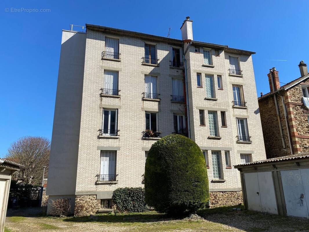 Appartement à JUVISY-SUR-ORGE
