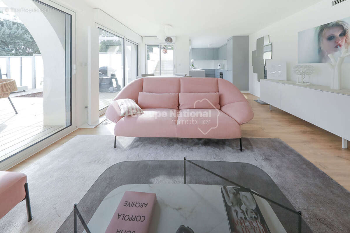 Appartement à CARRY-LE-ROUET