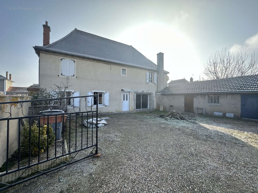 Maison à CHAMBILLY