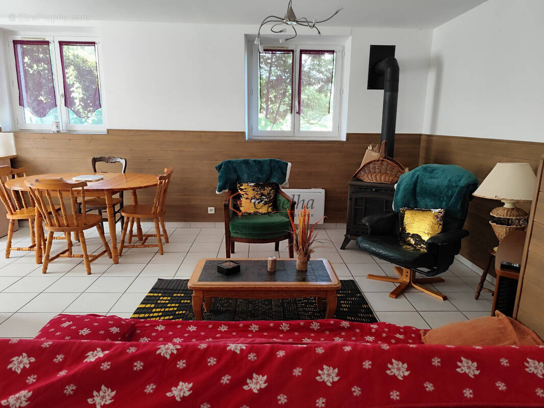Appartement à CHAUFFAYER