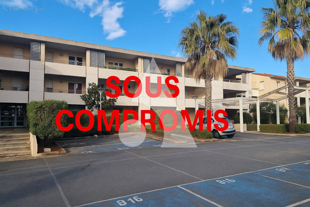 Appartement à ROQUEBRUNE-SUR-ARGENS
