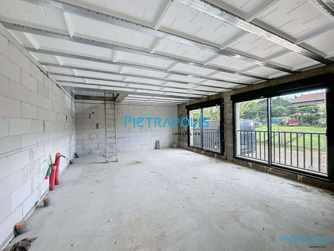 Appartement à LUCENAY
