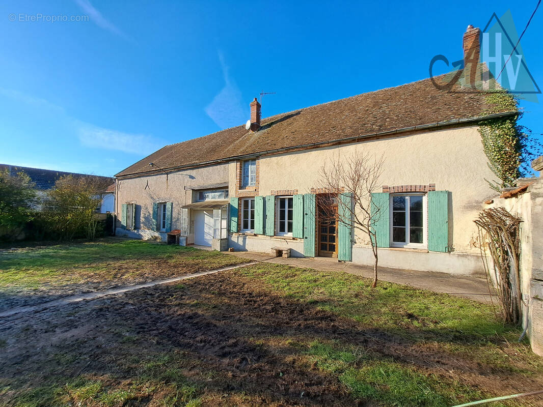 Maison à PONT-SUR-YONNE