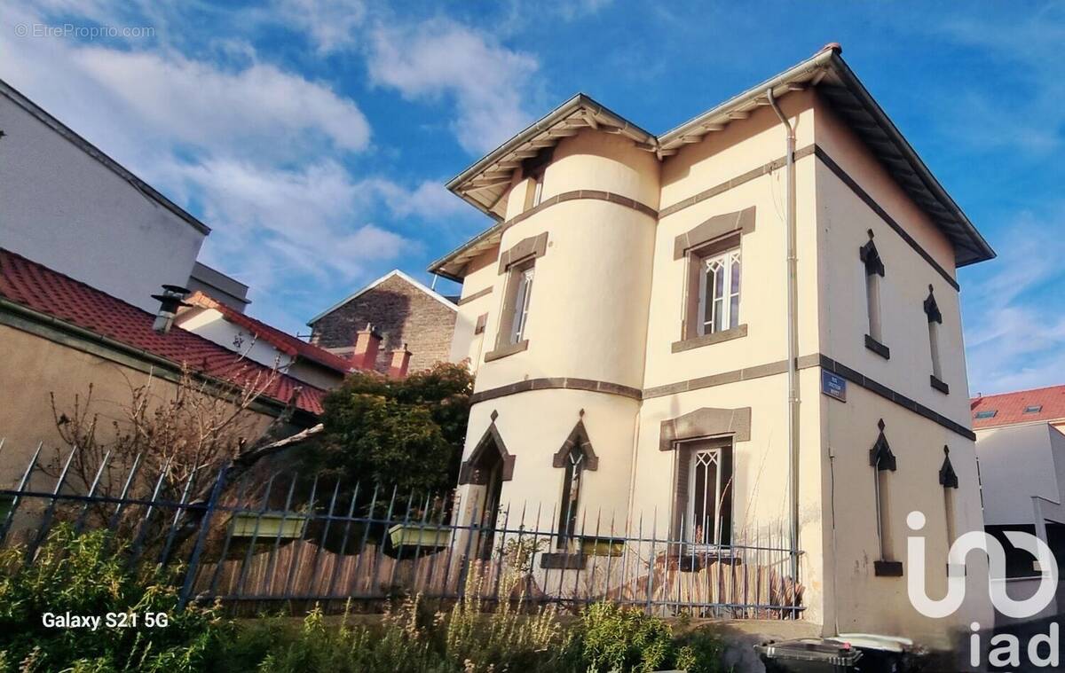 Photo 1 - Maison à CLERMONT-FERRAND