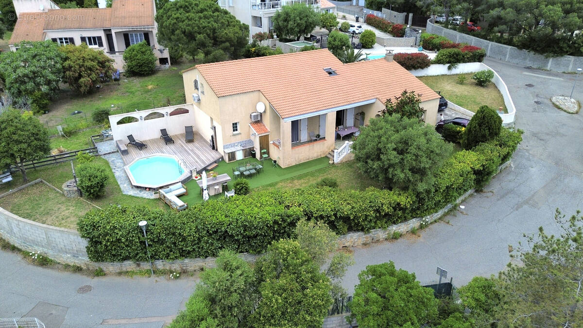 Maison à FURIANI