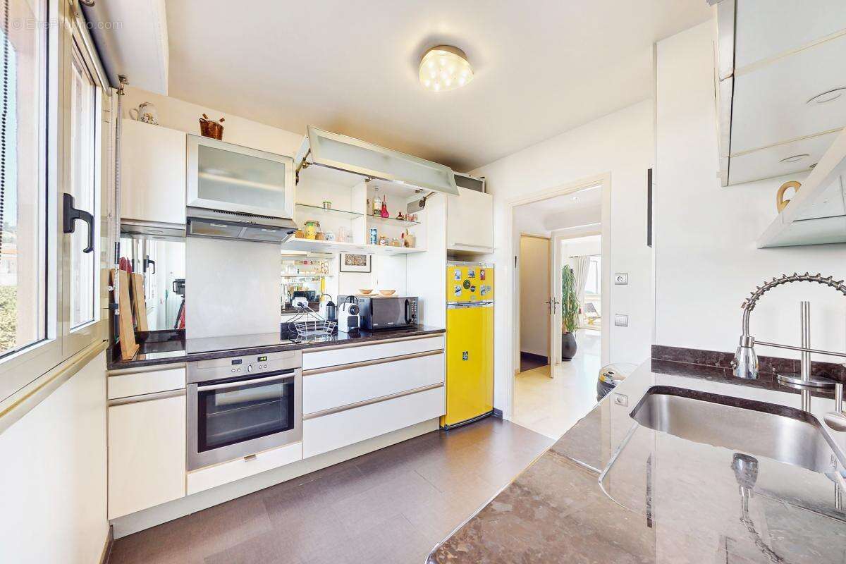 Appartement à LE CANNET