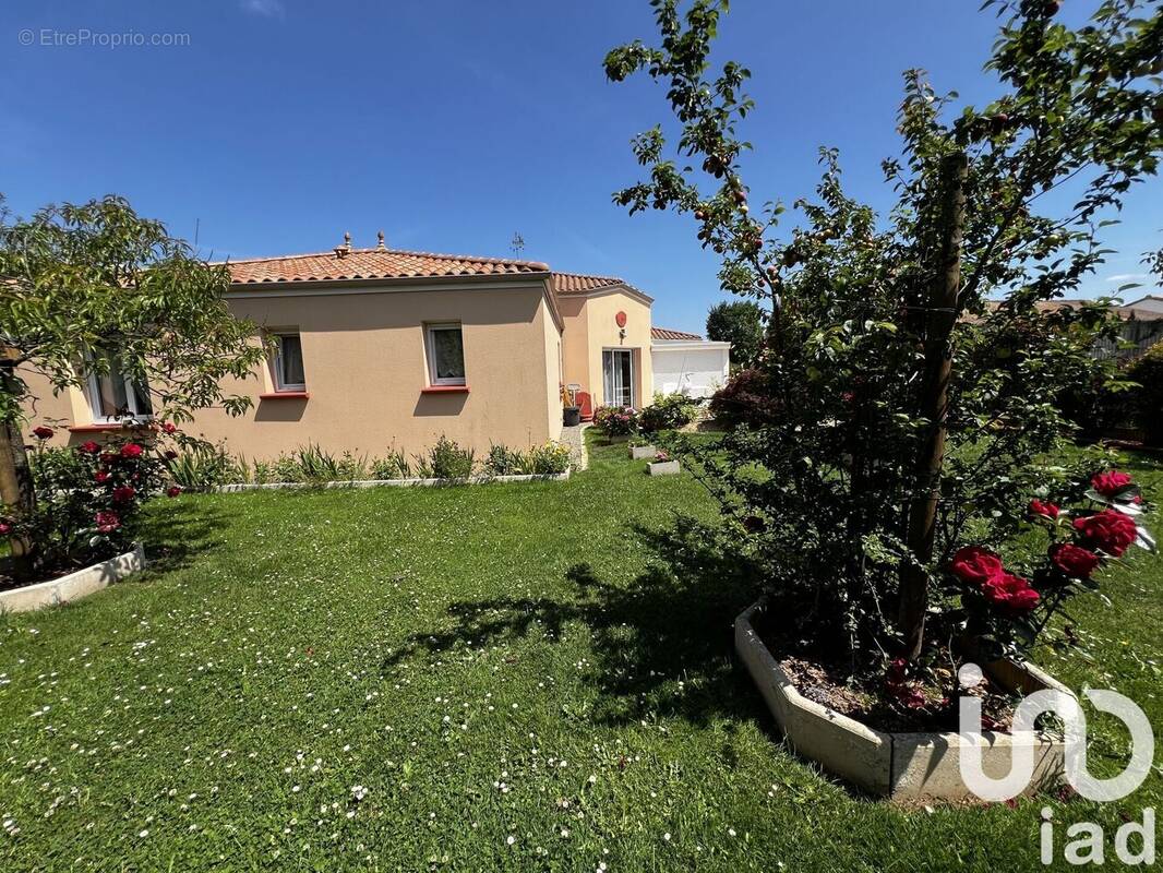 Photo 1 - Maison à BOUGUENAIS