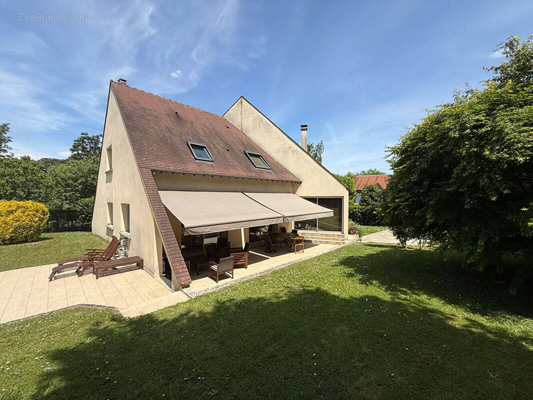 Maison à JOUY-EN-JOSAS