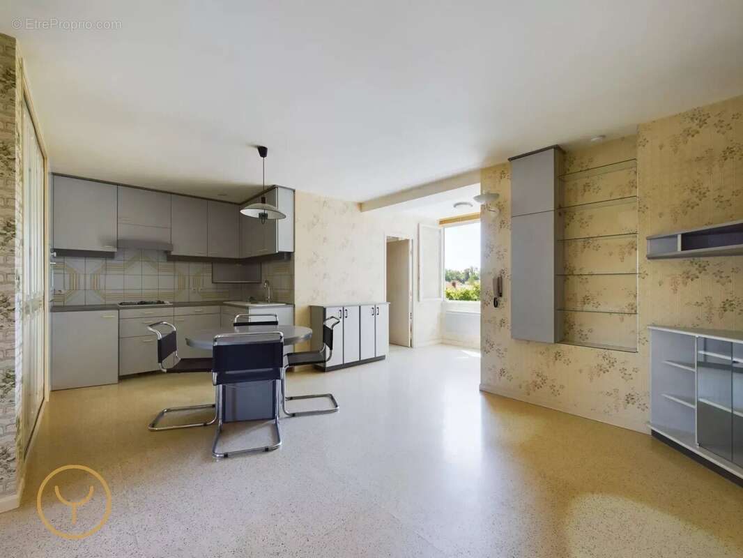 Appartement à SAINTE-SAVINE