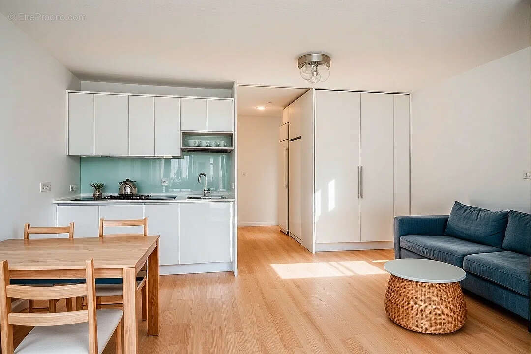 Appartement à PARIS-18E