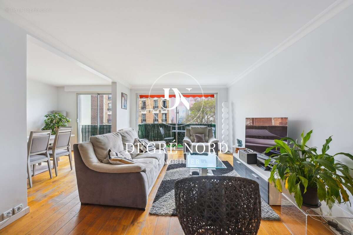 Appartement à PARIS-18E