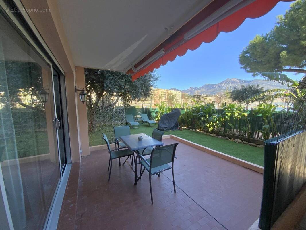 Appartement à ROQUEBRUNE-CAP-MARTIN