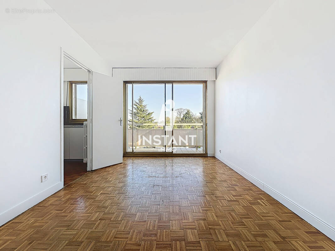 Appartement à SAINT-MAUR-DES-FOSSES