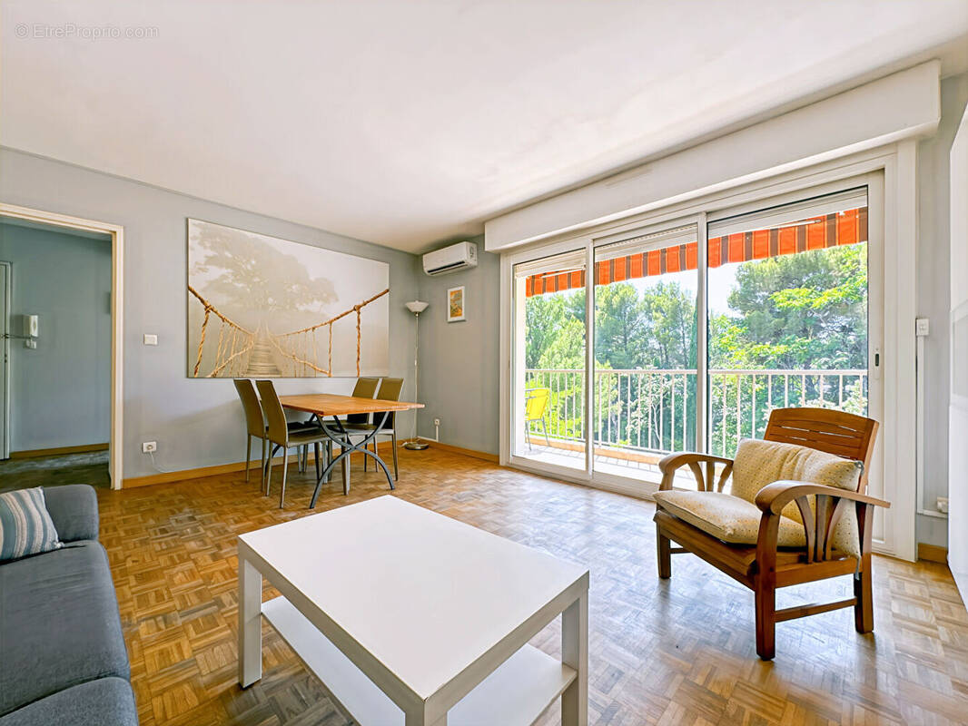 Appartement à MARSEILLE-13E