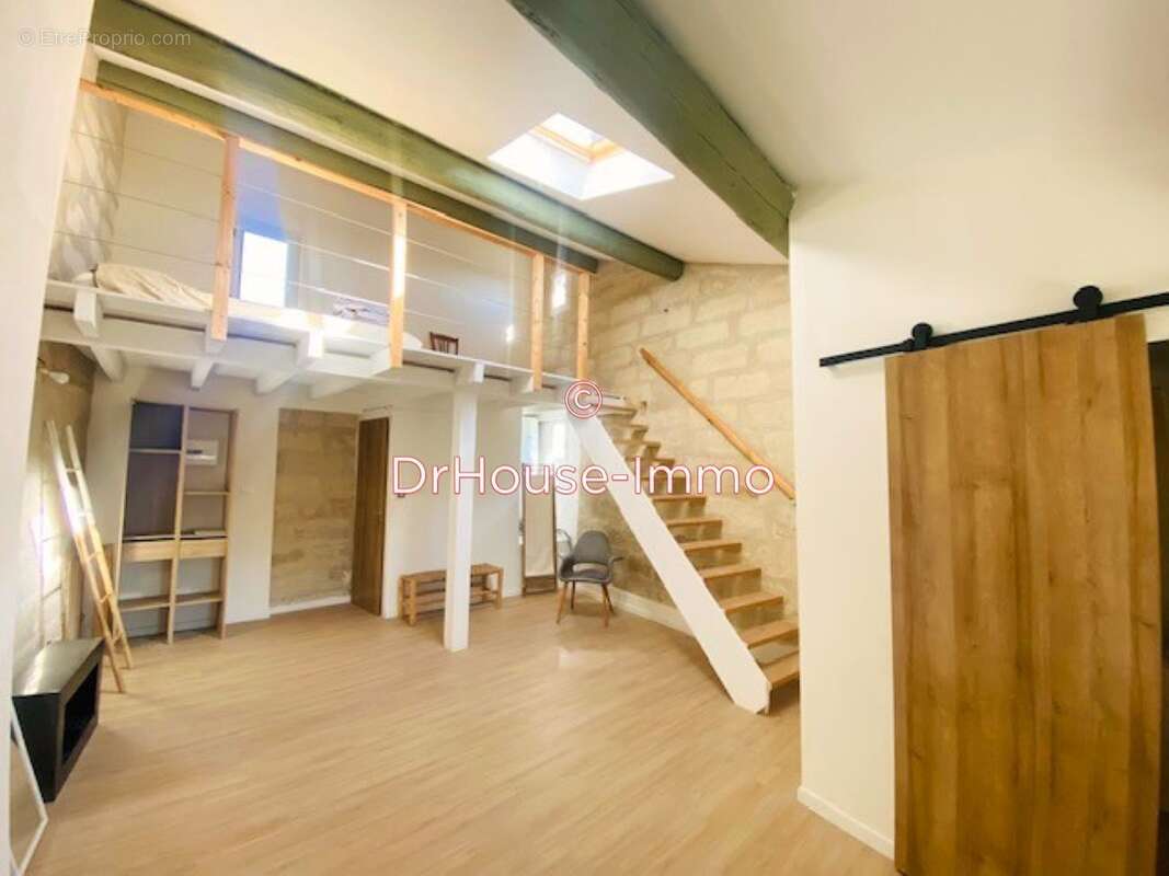 Appartement à UZES