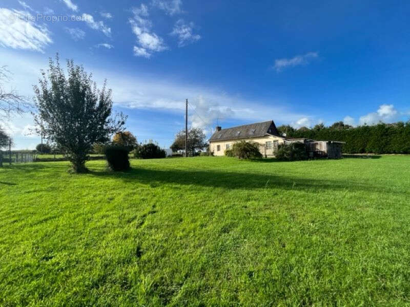 Maison à MORTAIN