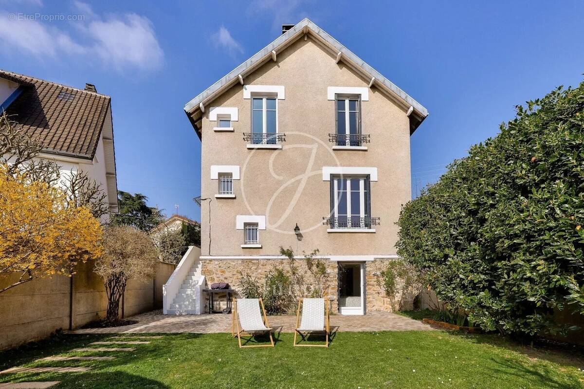 Maison à LE CHESNAY