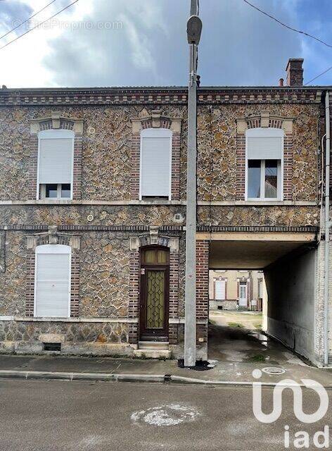 Photo 1 - Maison à ROMILLY-SUR-SEINE