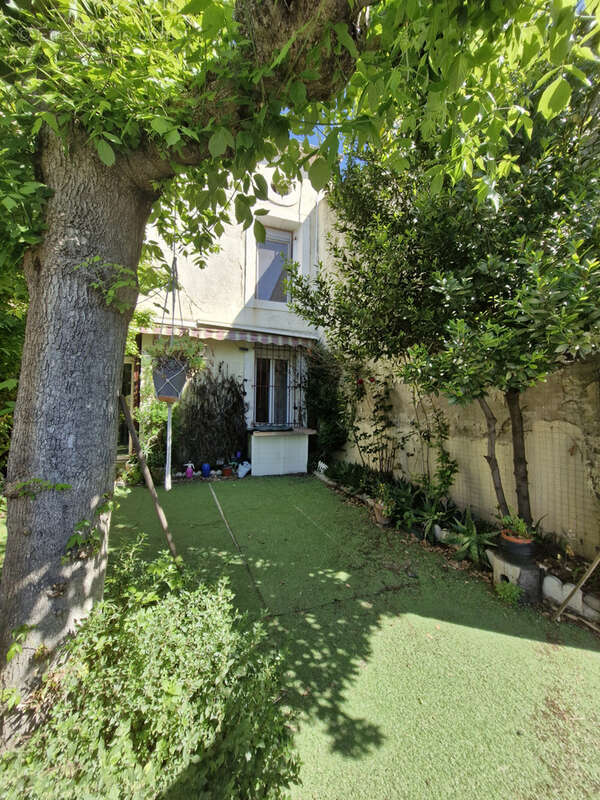 Maison à THEZAN-LES-BEZIERS