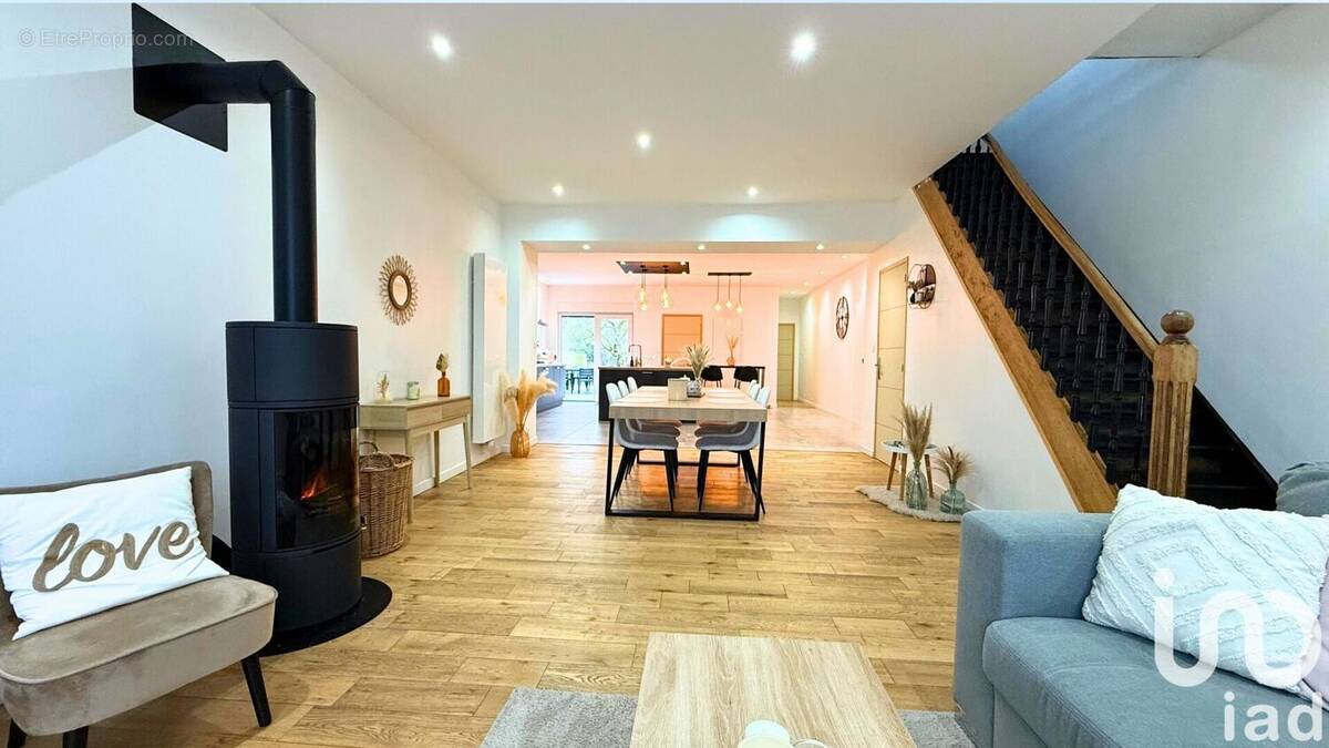 Photo 1 - Maison à VIEUX-BERQUIN