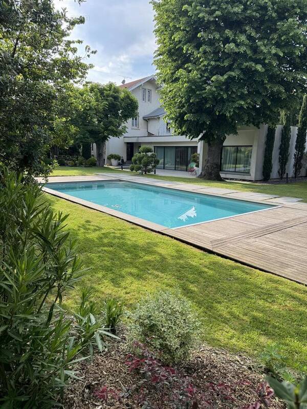 Photo 1 - Maison à CALUIRE-ET-CUIRE