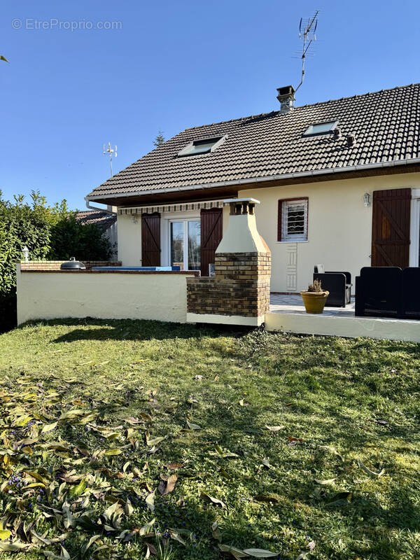 Maison à CLAYE-SOUILLY