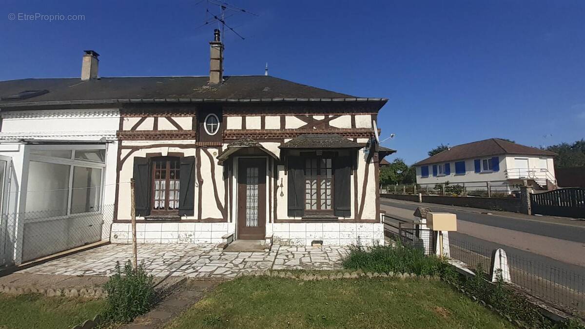 Maison à FERRIERES-EN-BRAY