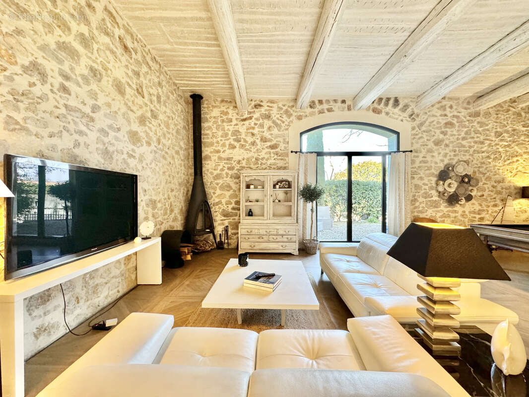 Maison à LORGUES
