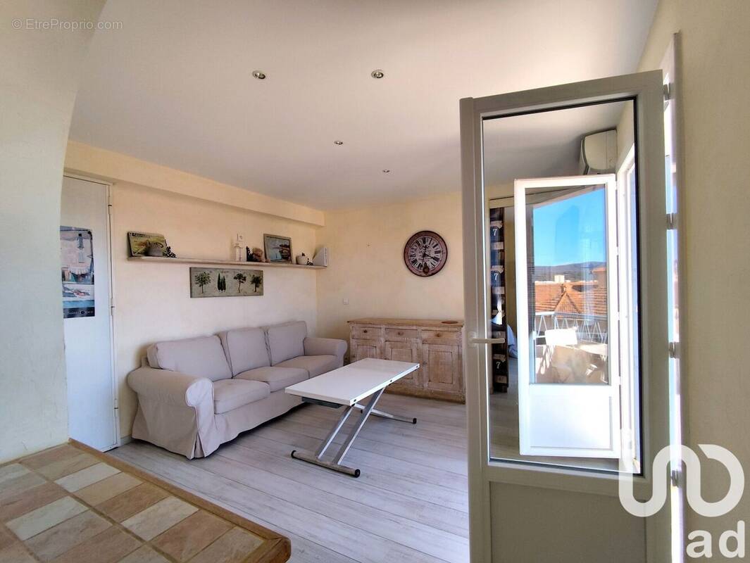 Photo 1 - Appartement à LE LAVANDOU