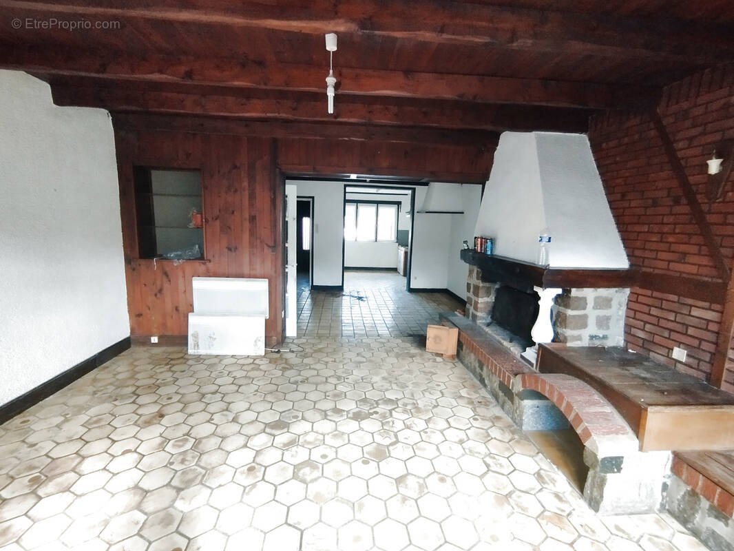 Maison à FOURMIES