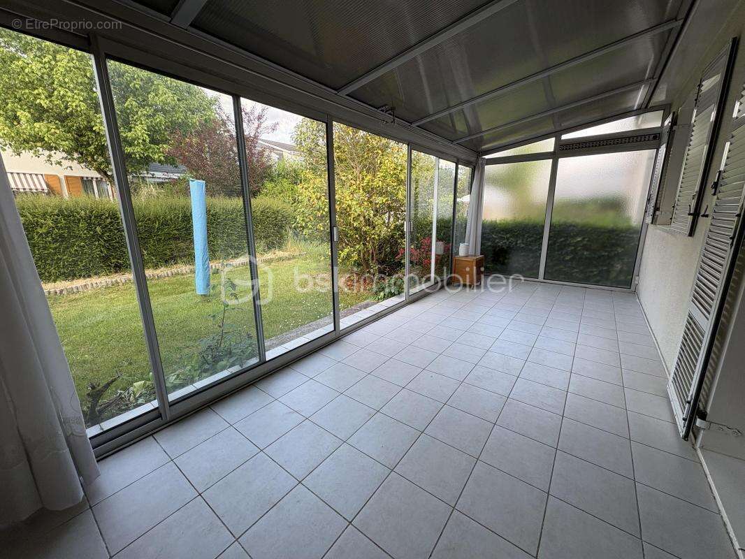 Maison à ELANCOURT